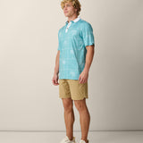 Tailored fit men’s golf polo for warm weathe