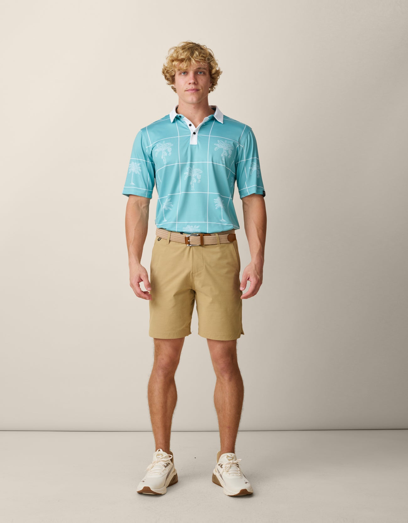 Modern golf apparel for men breathable stretch fabric
