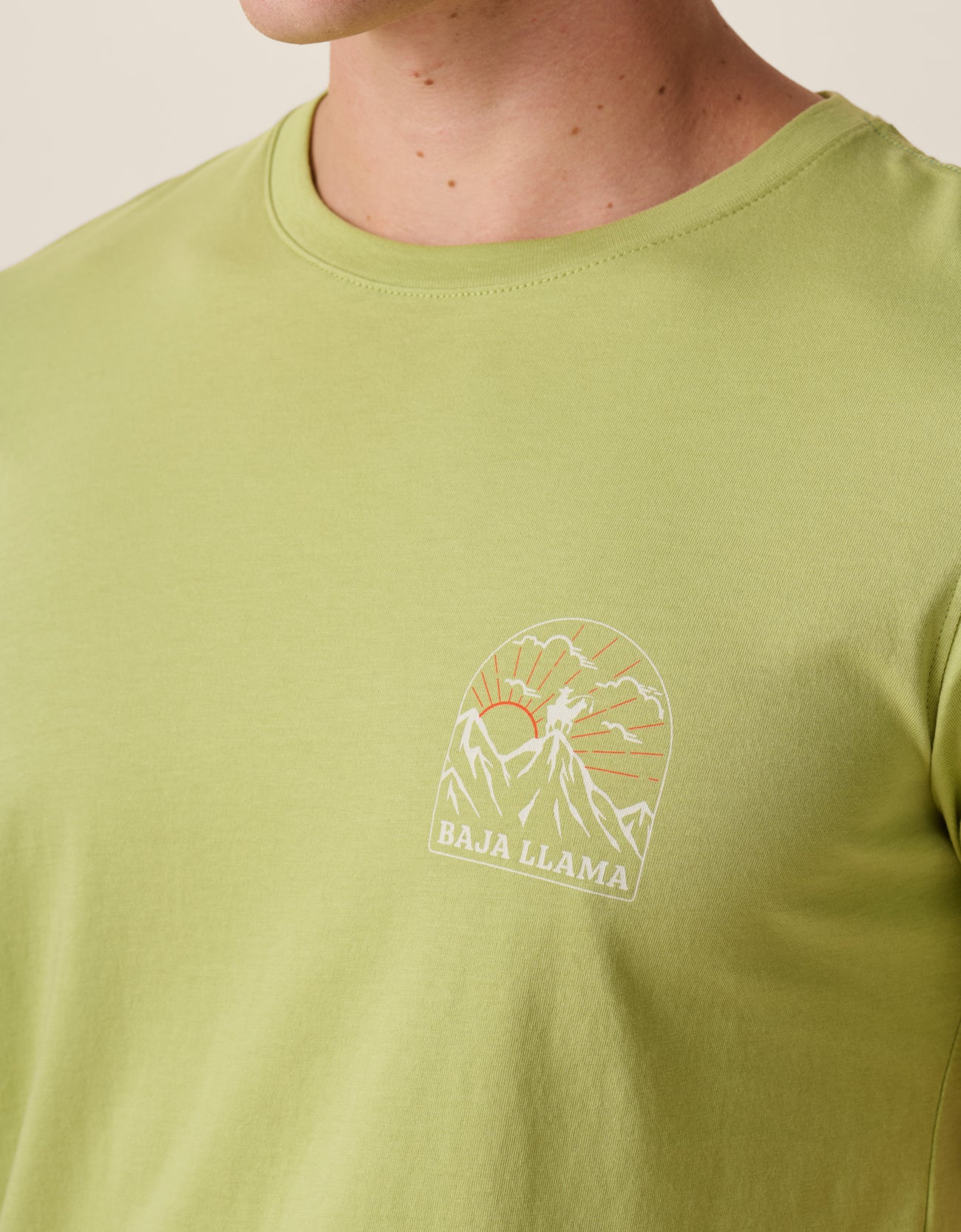 Travel inspired men’s graphic tee
