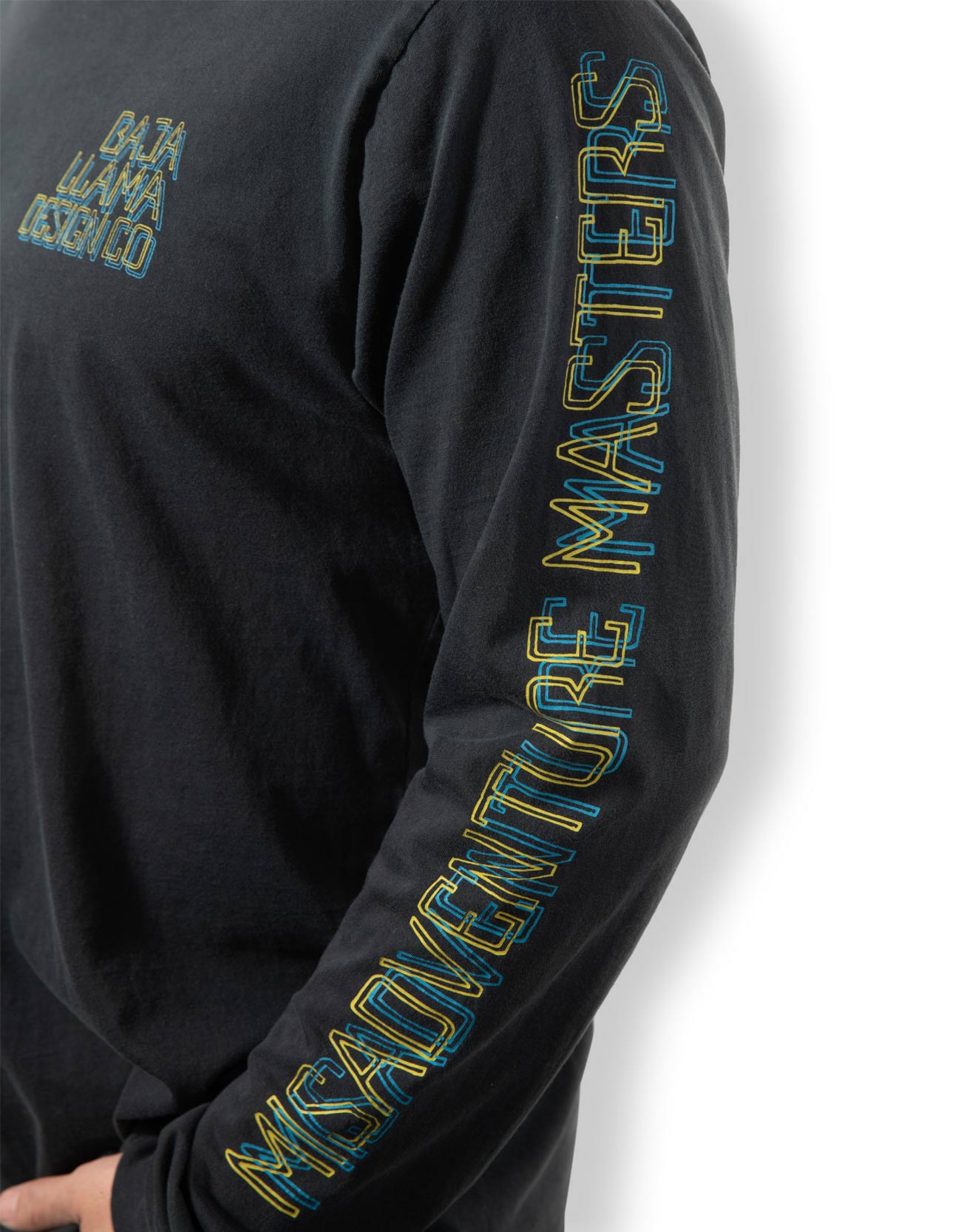 【極美品】 CREST CLOTHING Border long T shirt Navy with Silver Crest Long Sleeve T-Shirt – House of Bijan