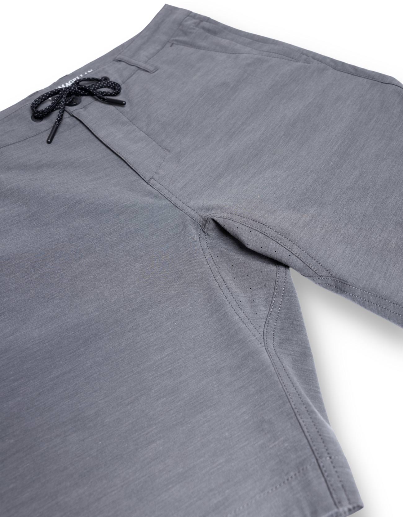 Magellan Charcoal Hybrid Explorer Short – Bajallama